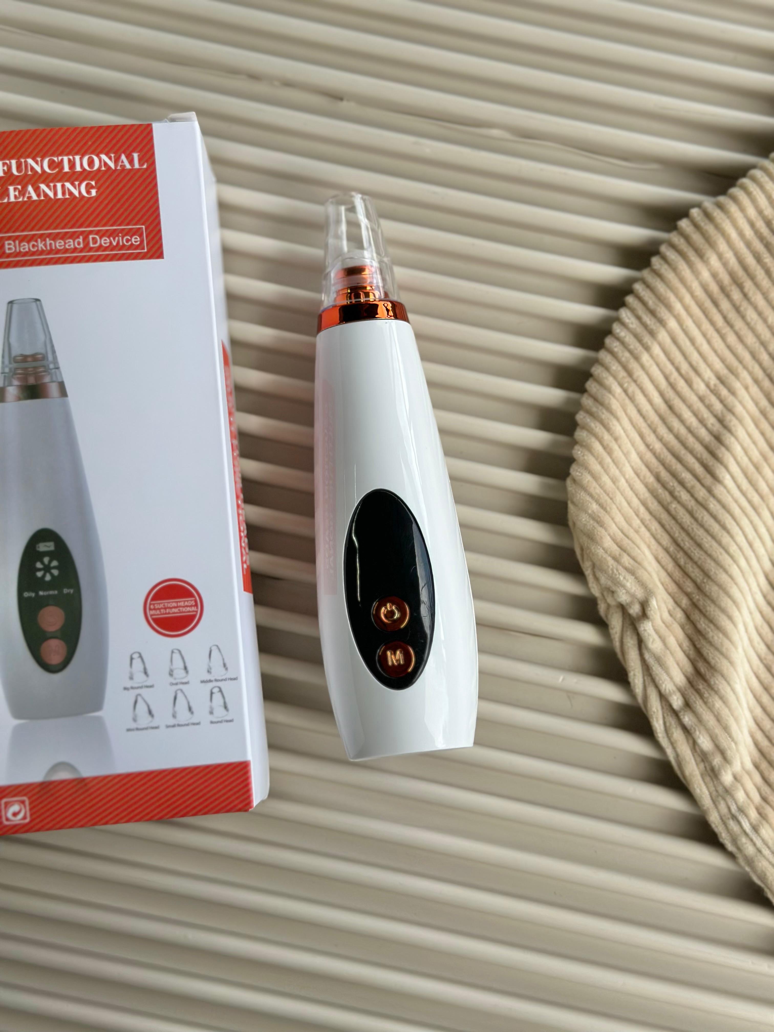 Blackhead removal machine