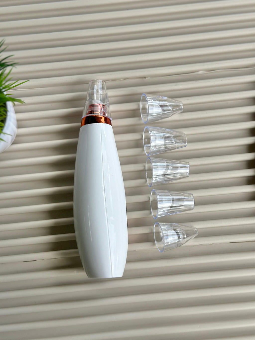 Blackhead removal machine